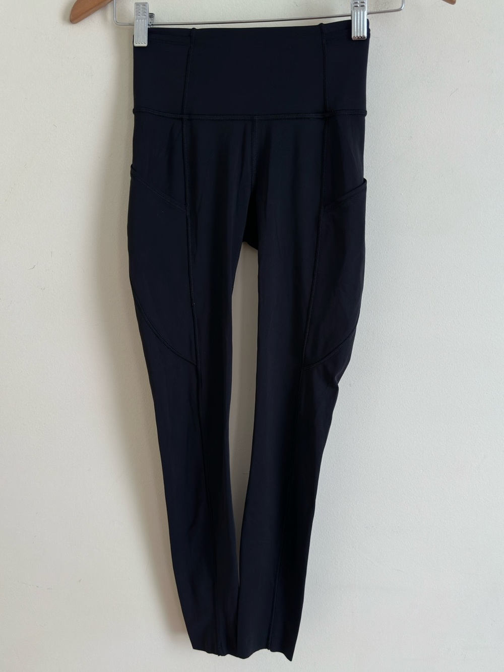Lululemon Athletica full size Black Leggings Sz 2